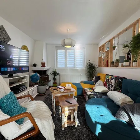 Le - 6pers - 10 Minutes Du Circuit Bugatti