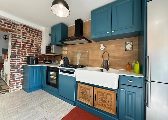 Le - 6pers - 10 Minutes Du Circuit Bugatti *