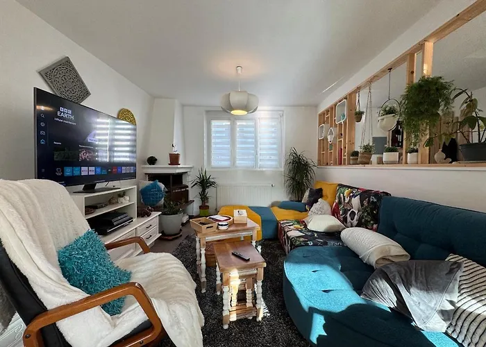 Le - 6pers - 10 Minutes Du Circuit Bugatti